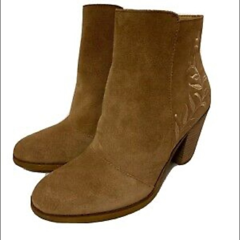 ♦️Lucky Brand☘️ Suede Floral | Heeled Boot 8…